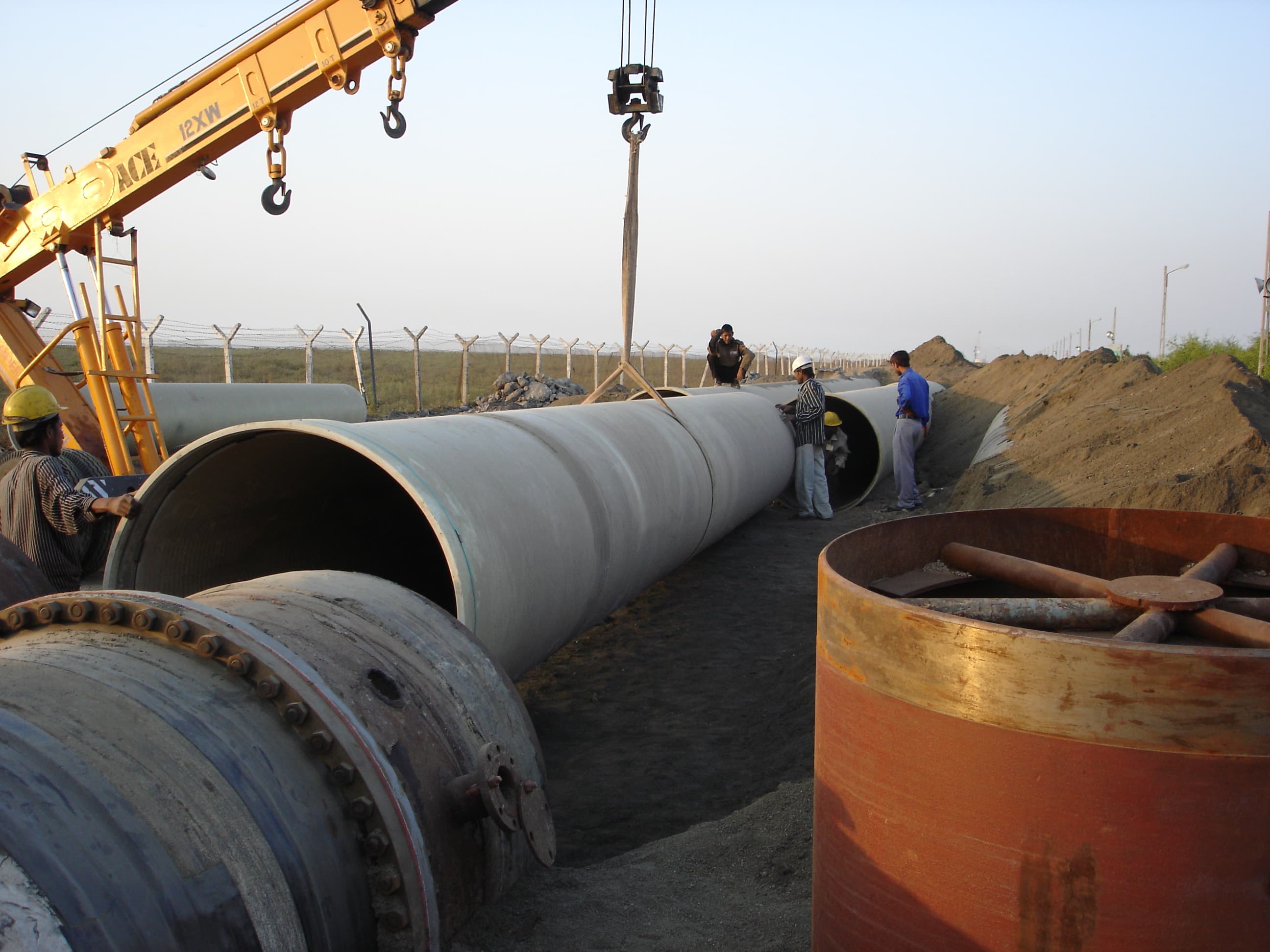 Jamnagar Refinery Pipelines, India Waste management MIRAFI Polyfelt TS