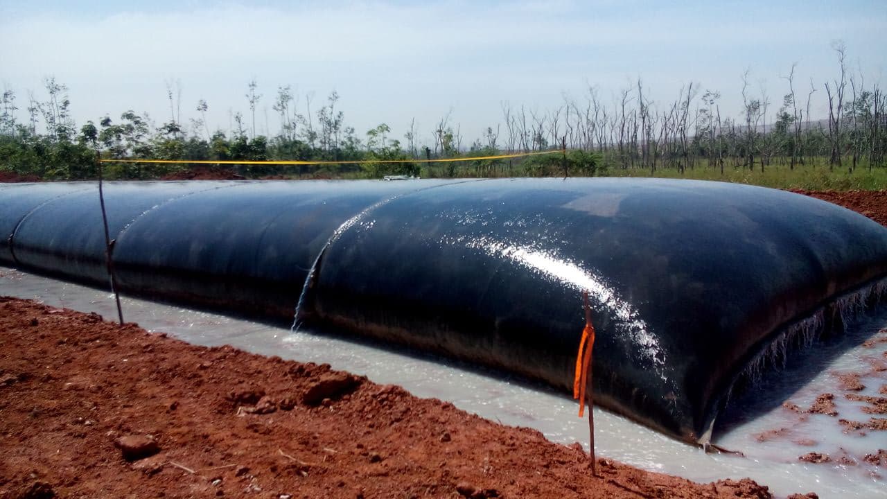 Coal mine settling ponds South Kalimantan Ponds+Storage GEOTUBE