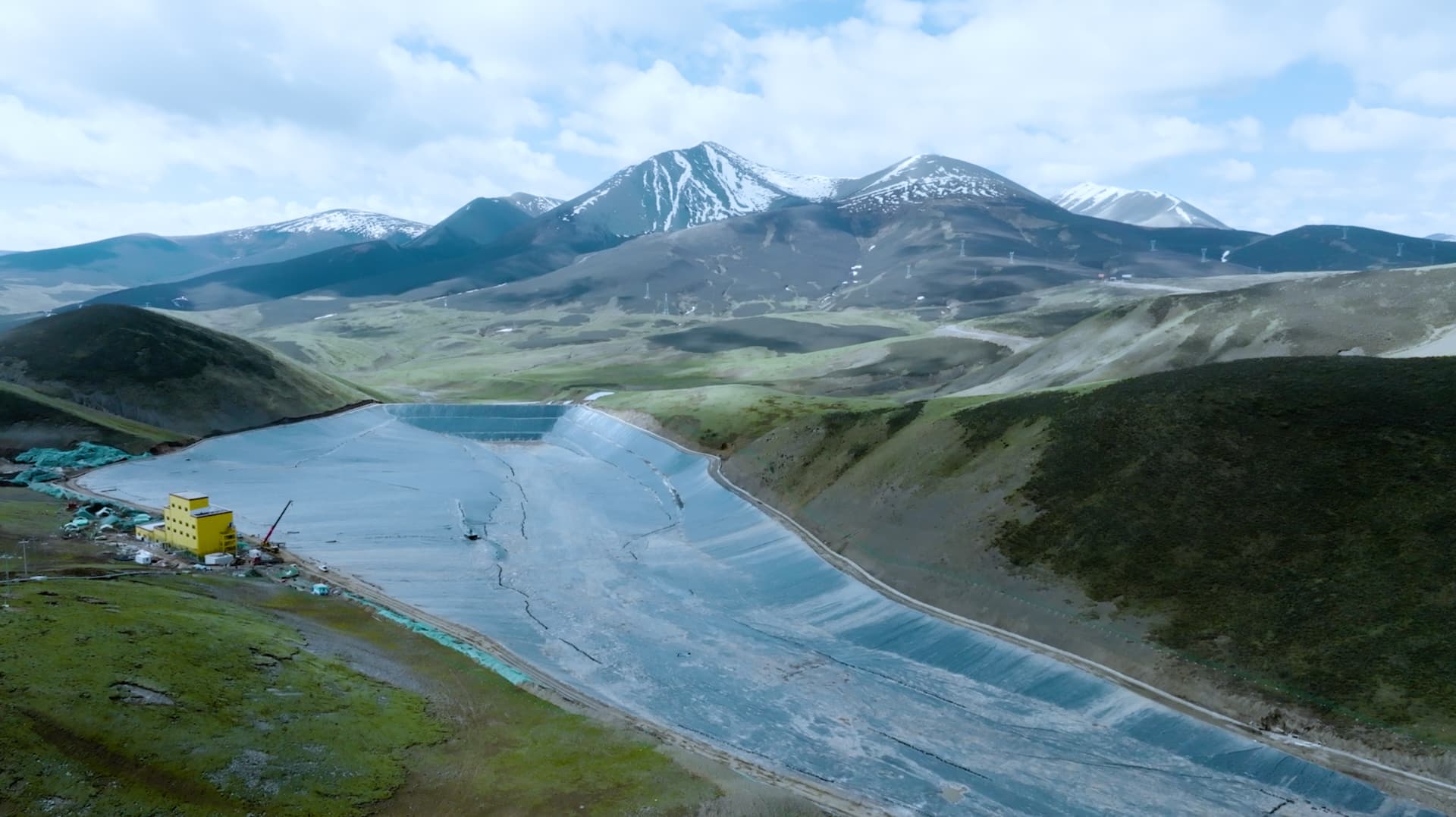 Lining a tailings facility on the roof of the world