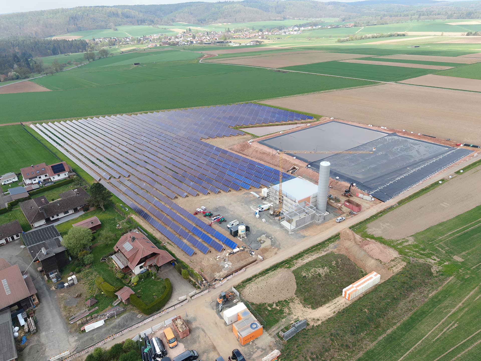 Seasonal pit thermal energy storage drives fossil-free heating in Bracht