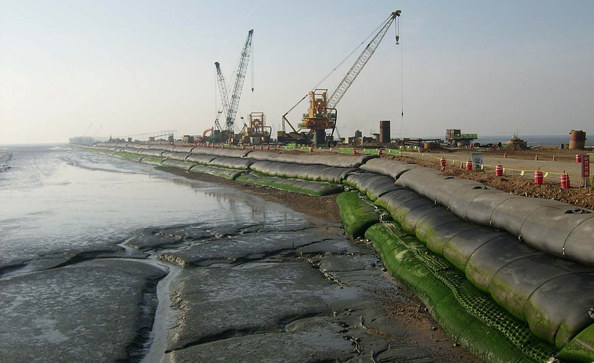 Incheon Grand Bridge: Constructing Artificial Island