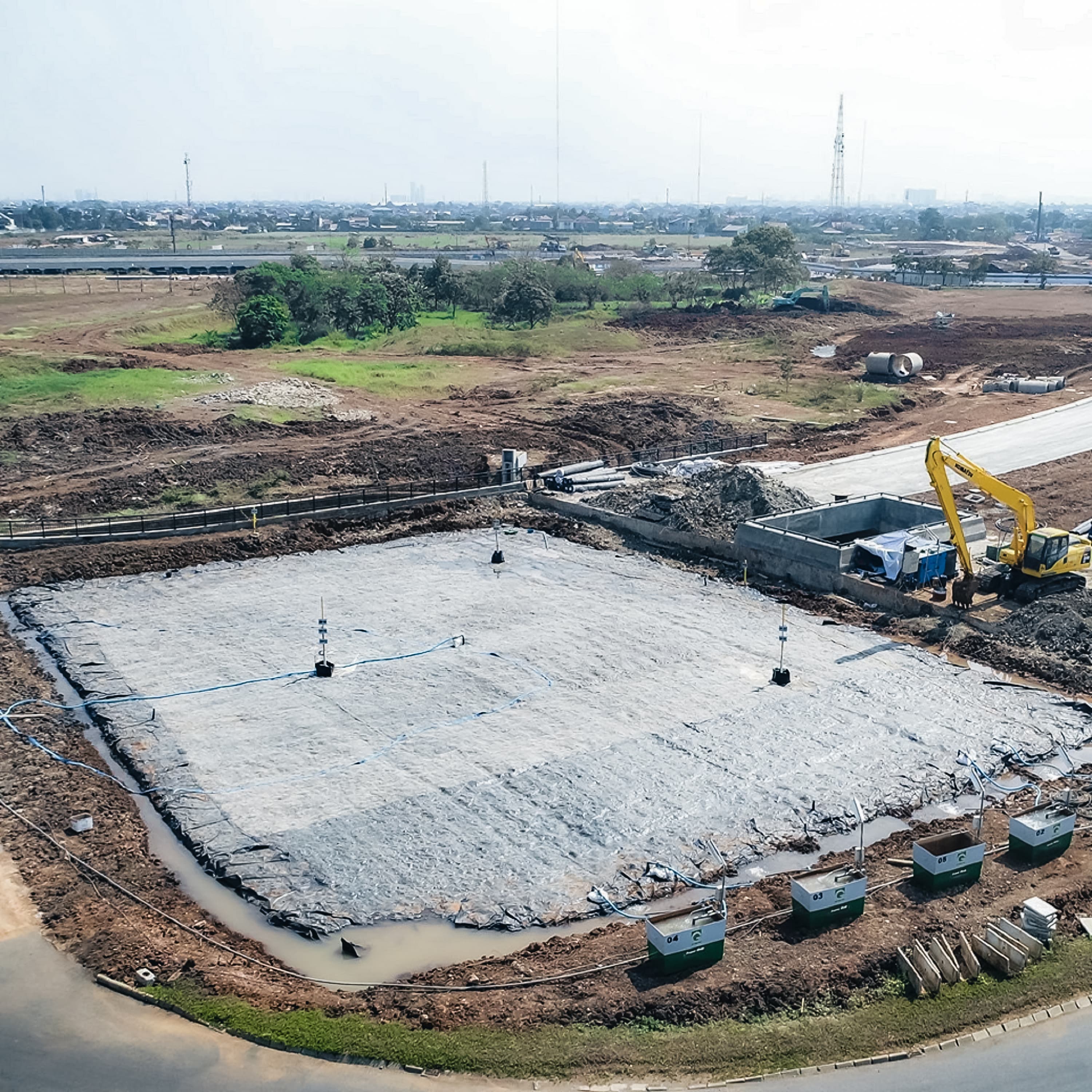 Solmax provided a custom GSE HD geomembrane solution for the Summarecon Housing Estate in Bandung, enabling full soil consolidation in four months and ensuring the project launched on time.