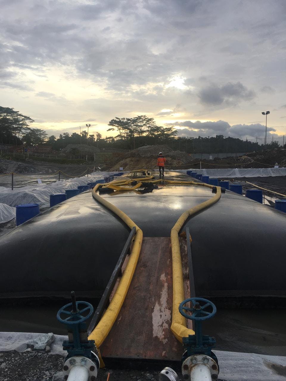 Remote gold mine Indonesia dewatering GEOTUBE