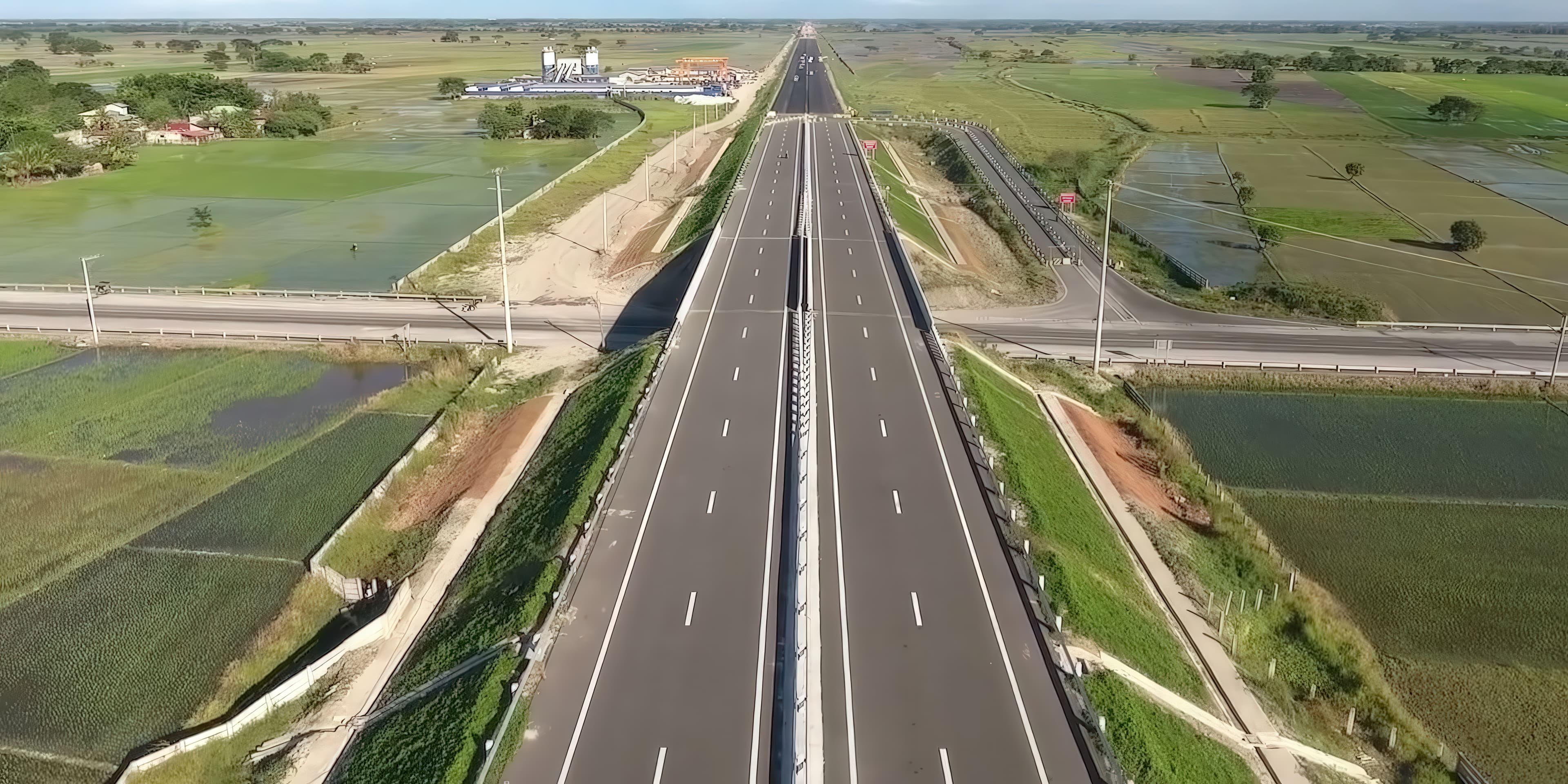 Expressway embankments, Central Luzon, Link Expressway, Philippines