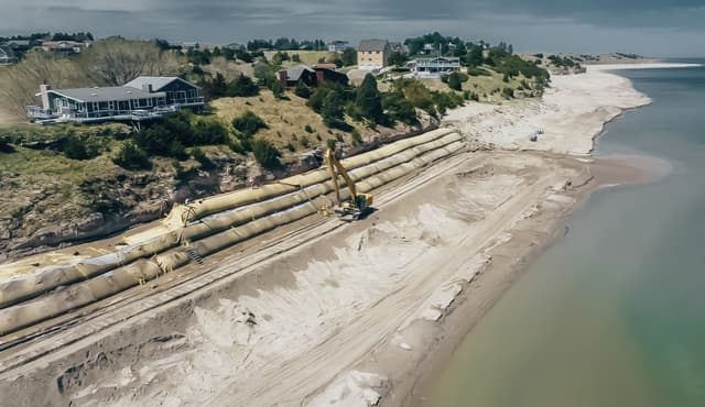 Applications - shoreline protection and stabilization | Solmax
